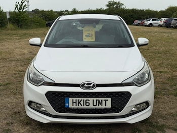 Used Hyundai i20 2016 for sale - 78758624: Photo