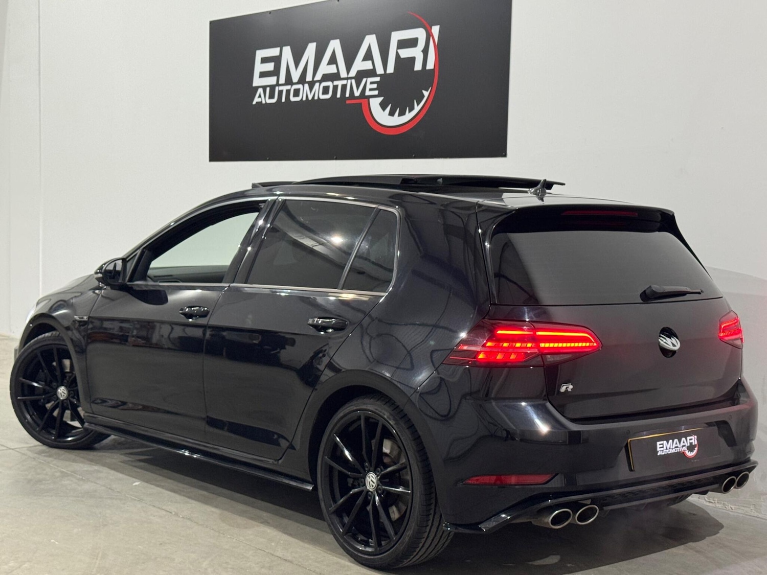 Used Volkswagen Golf 2019 for sale - 77942350: Photo 2