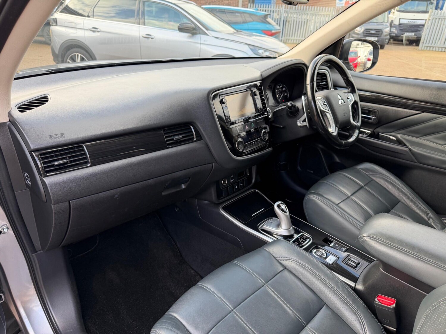 Used Mitsubishi Outlander 2017 for sale - 78002019: Photo 24