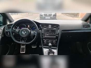 Used Volkswagen Golf 2016 for sale - 78144171: Photo