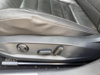 Used Volkswagen Golf 2016 for sale - 78144171: Photo