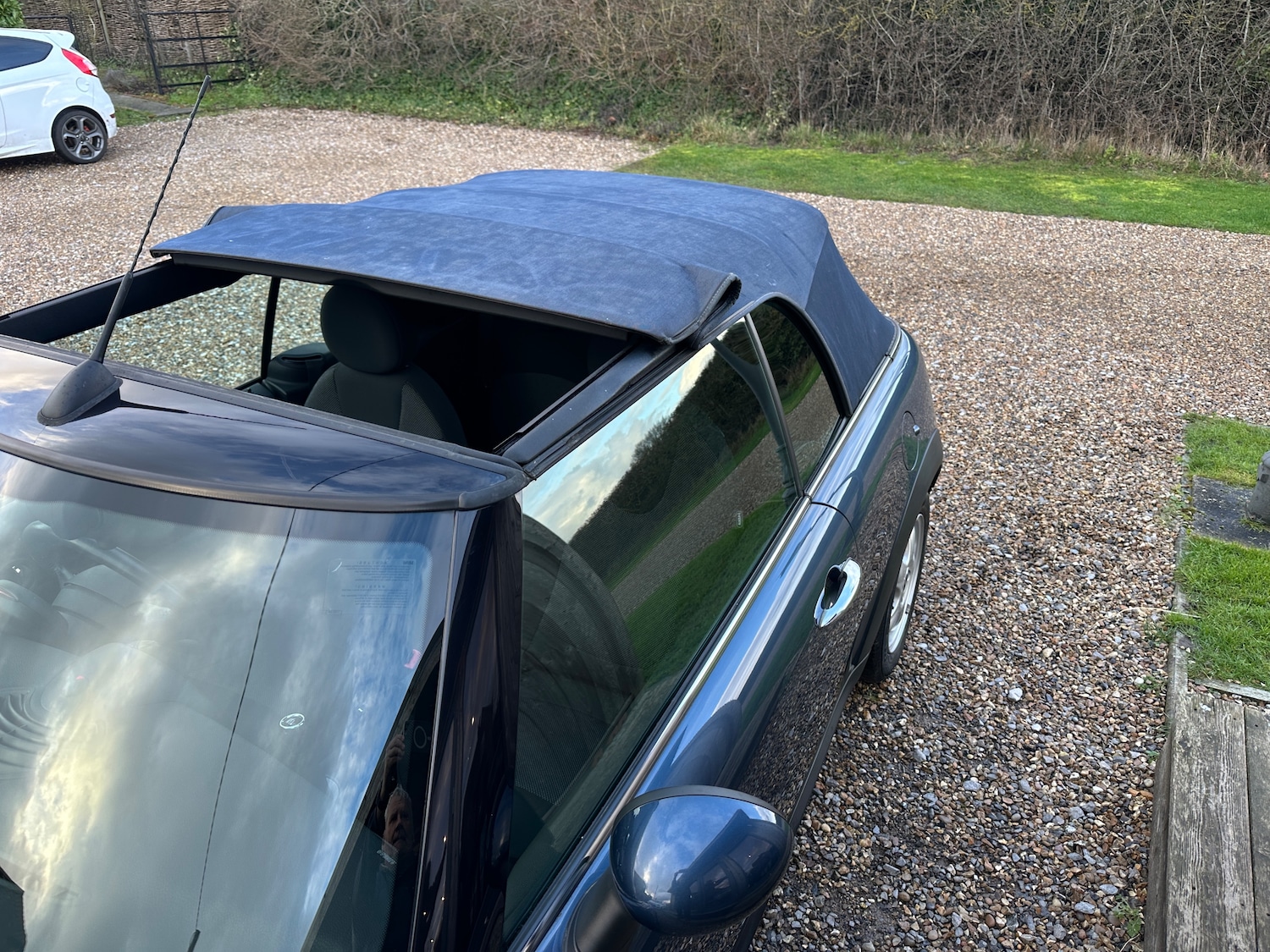 Used MINI Convertible 2009 for sale - 77733587: Photo 12