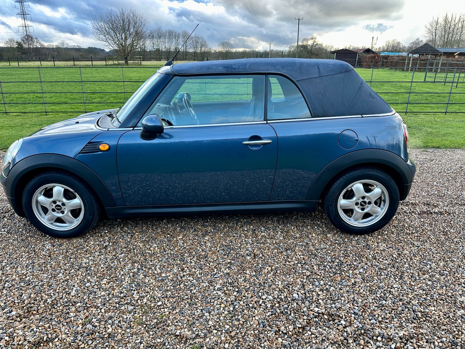 Used MINI Convertible 2009 for sale - 77733587: Photo 5