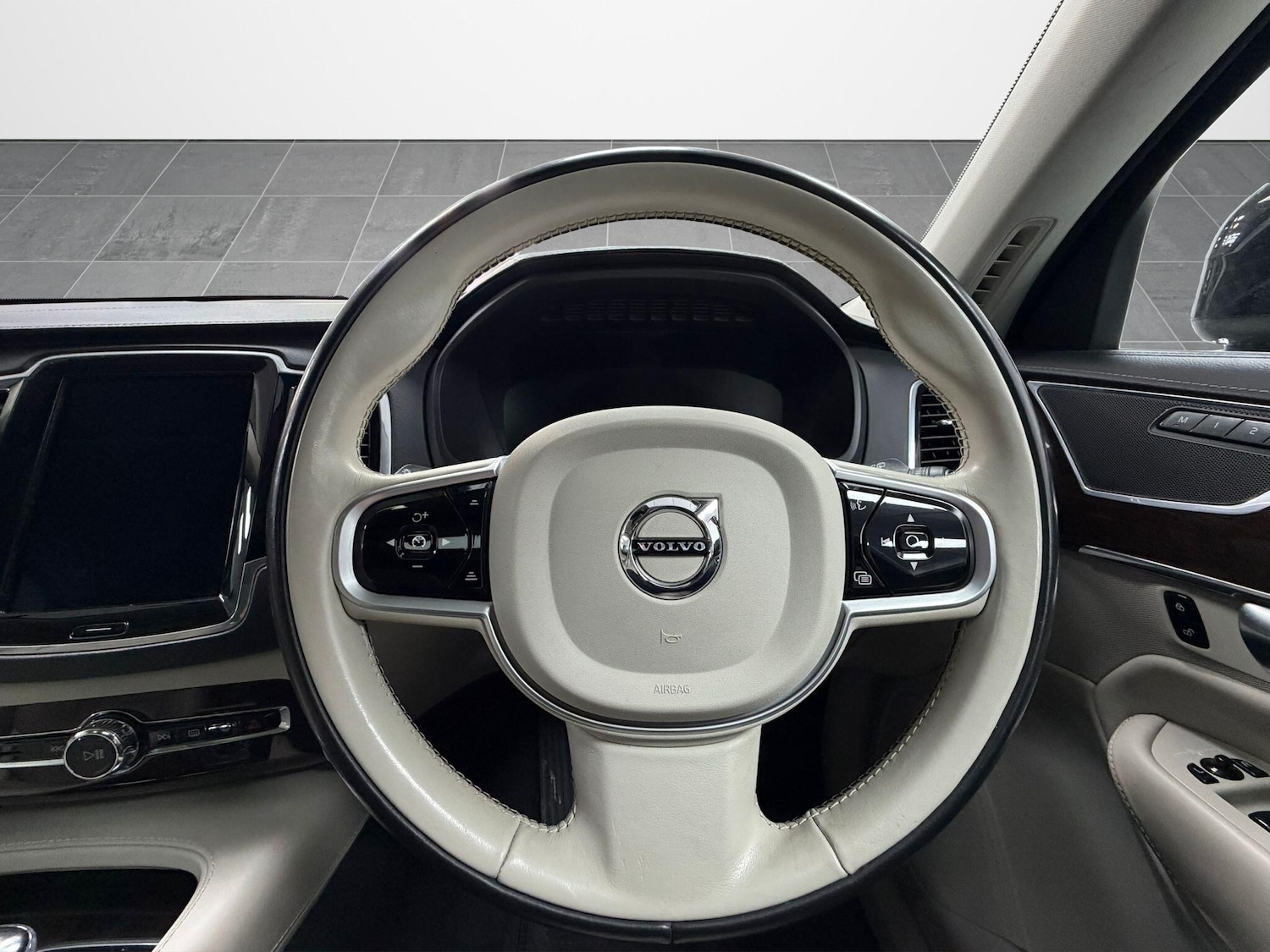 Used Volvo XC90 2018 for sale - 77762493: Photo 13