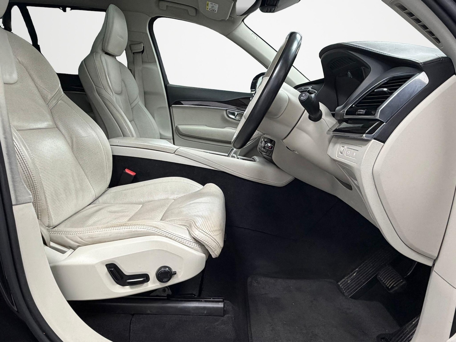 Used Volvo XC90 2018 for sale - 77762493: Photo 16