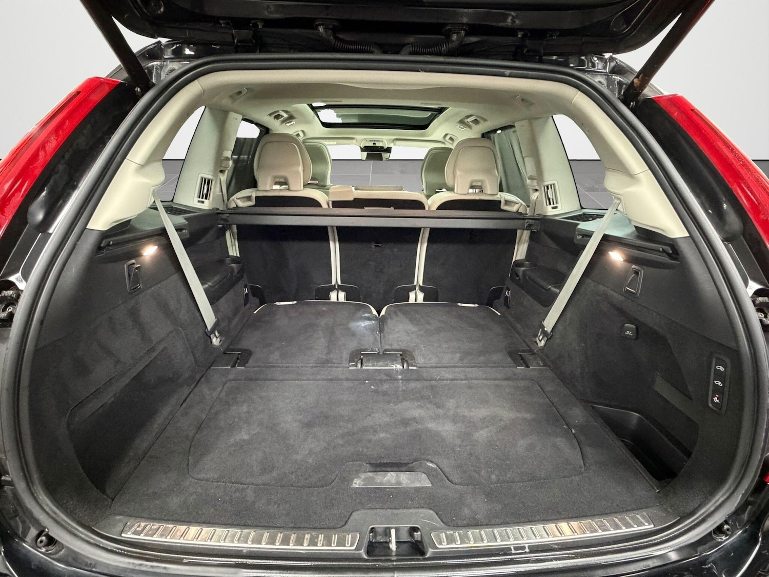 Used Volvo XC90 2018 for sale - 77762493: Photo 8