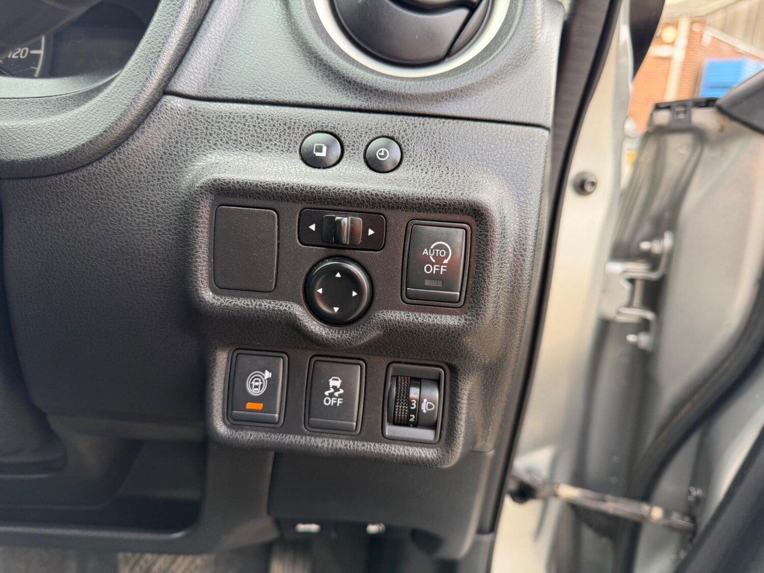 Used Nissan Note 2015 for sale - 78002040: Photo 8