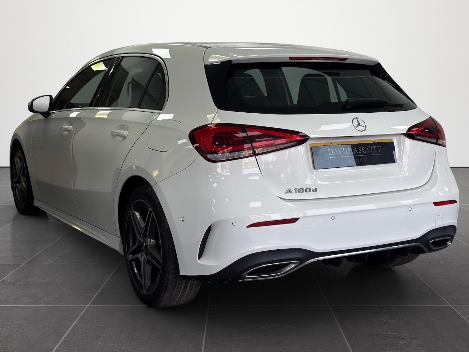Used Mercedes-Benz A-Class 2019 for sale - 77966331: Photo 2