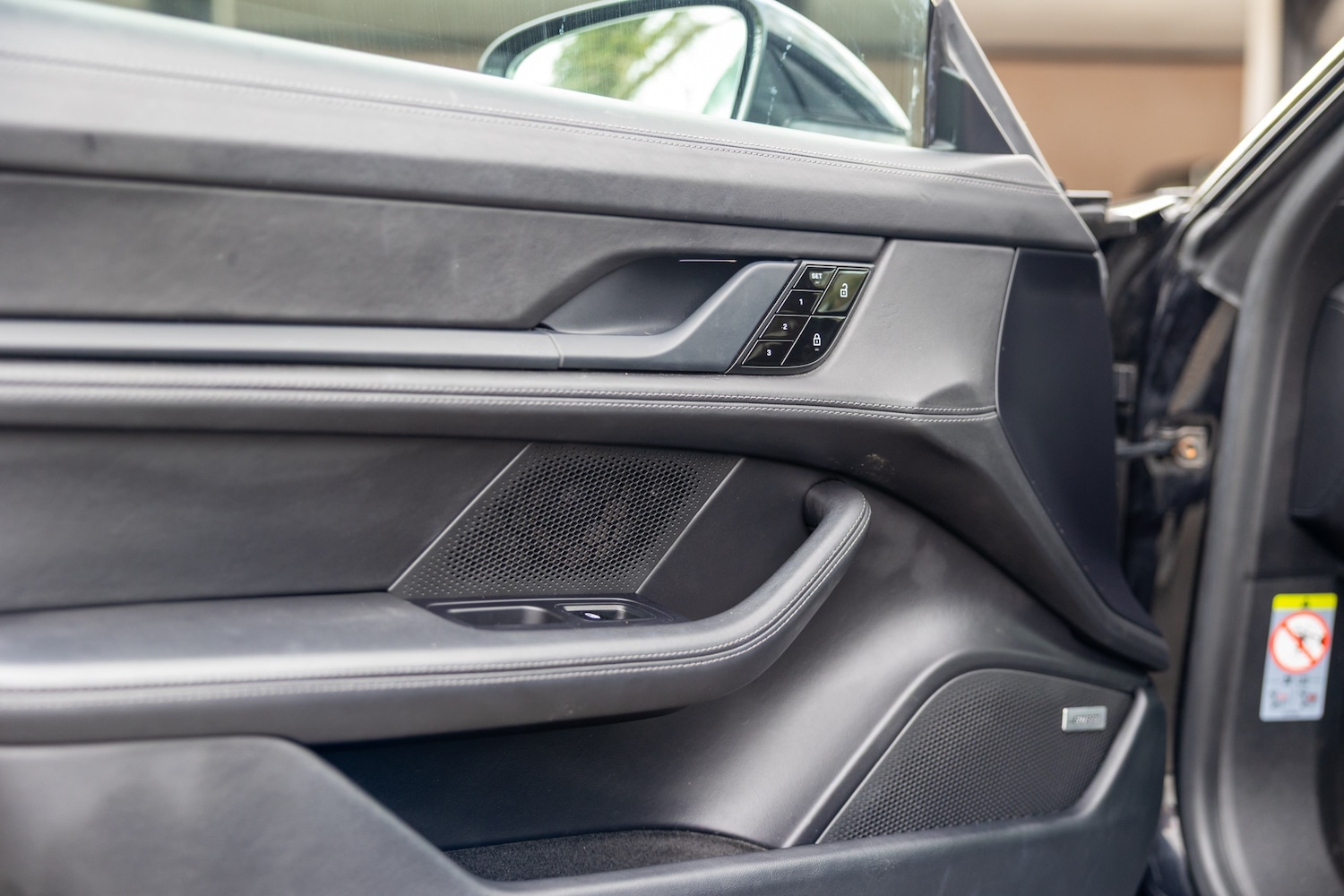 Used Porsche Taycan 2020 for sale - 78163038: Photo 14