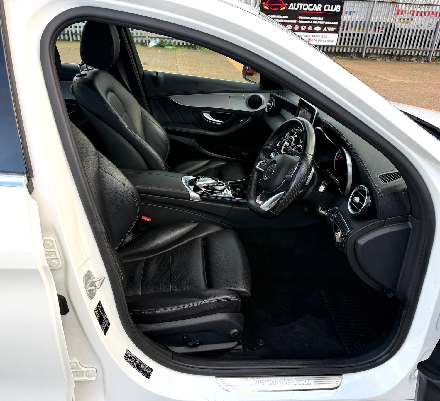 Used Mercedes-Benz C Class for sale - 78022441: Photo 2