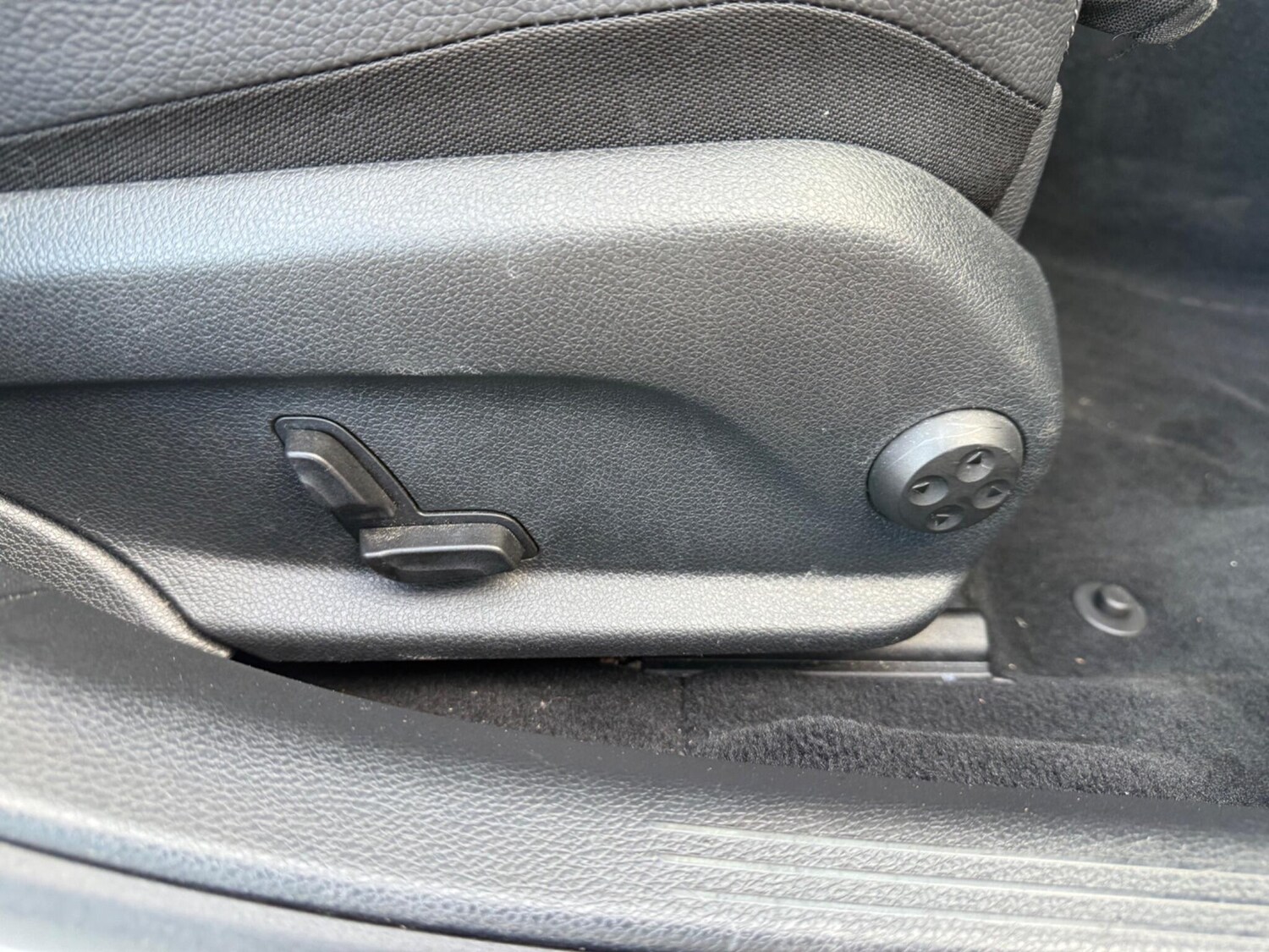 Used Mercedes-Benz C Class for sale - 78022441: Photo 4