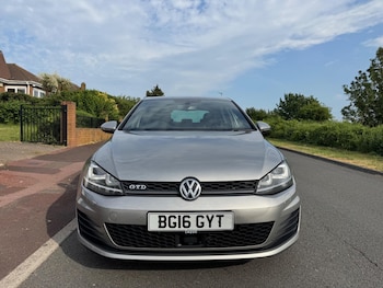 Used Volkswagen Golf 2016 for sale - 78760803: Photo