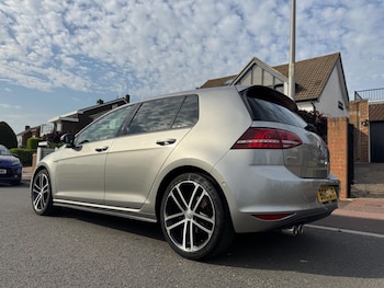 Used Volkswagen Golf 2016 for sale - 78760803: Photo