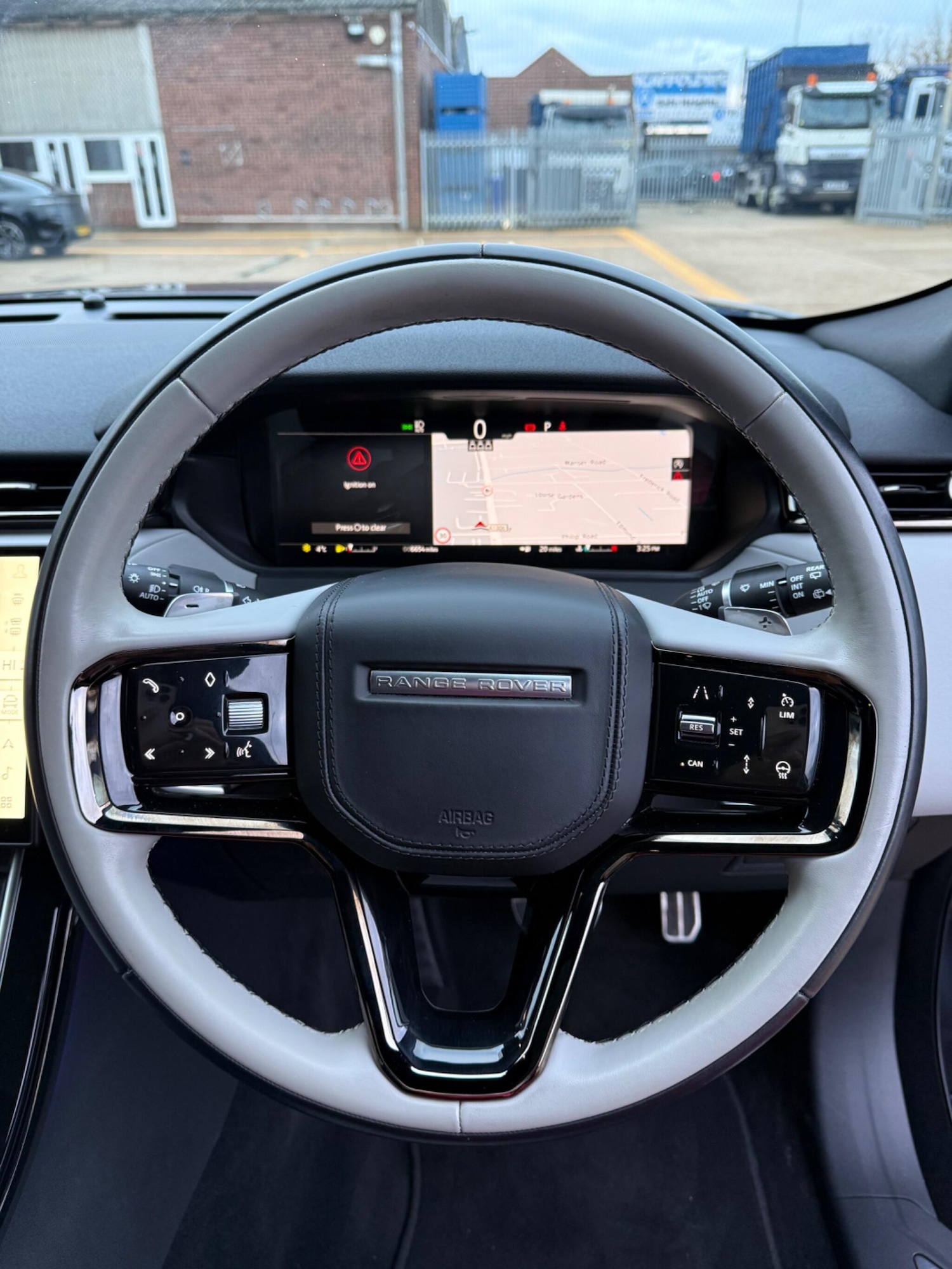 Used Land Rover Range Rover Velar 2023 for sale - 78001961: Photo 5