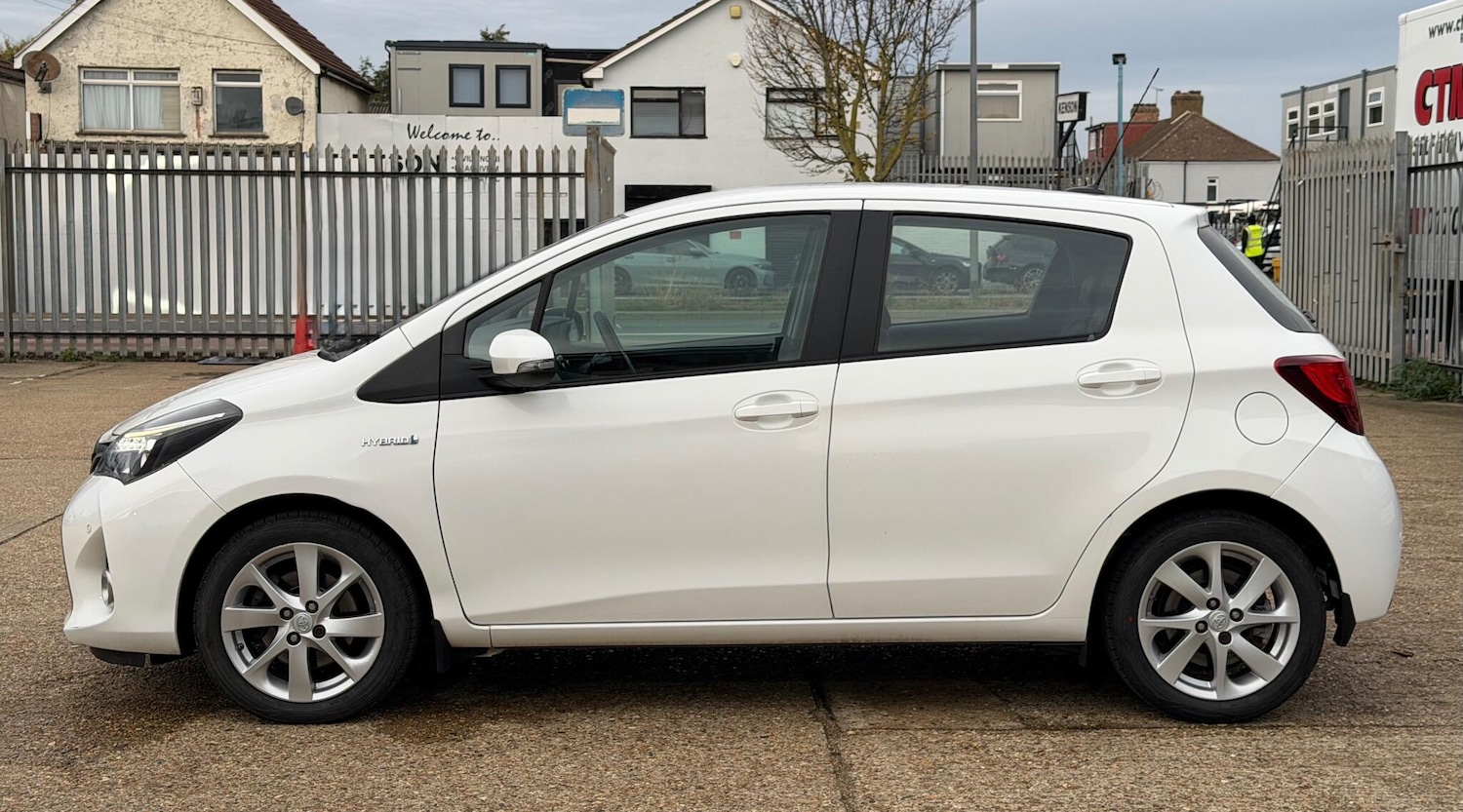 Used Toyota Yaris 2014 for sale - 78001956: Photo 21