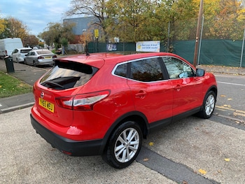 Used Nissan Qashqai 2015 for sale - 77927881: Photo