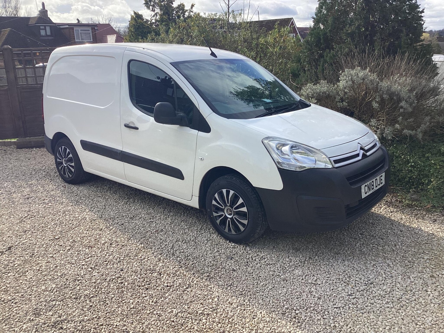 Used Citroen Berlingo 2018 for sale - 77879260: Photo 2