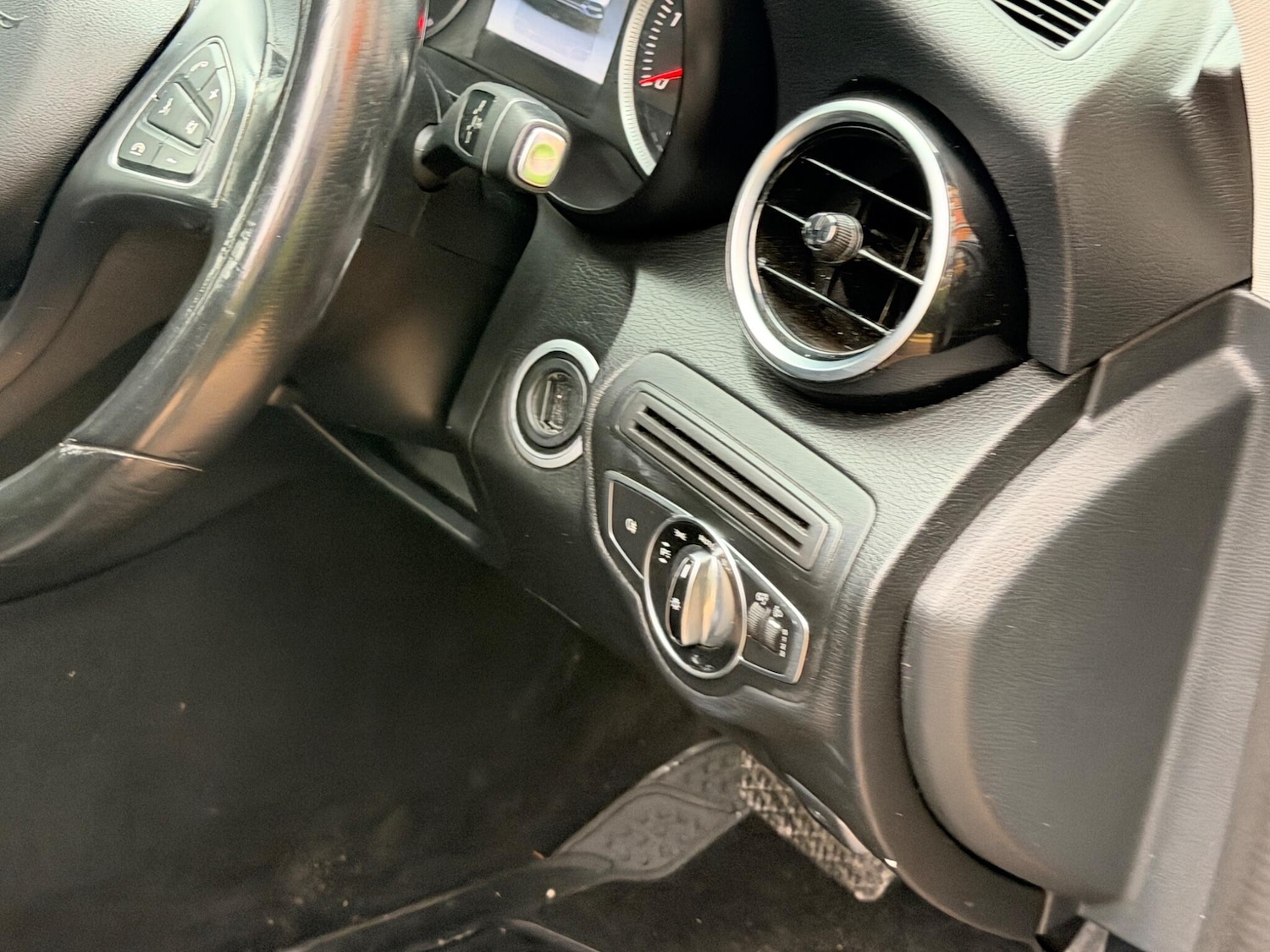 Used Mercedes-Benz C Class 2016 for sale - 78029259: Photo 14