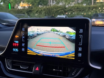 Used Toyota C-HR 2019 for sale - 79167846: Photo