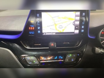 Used Toyota C-HR 2018 for sale - 78650690: Photo