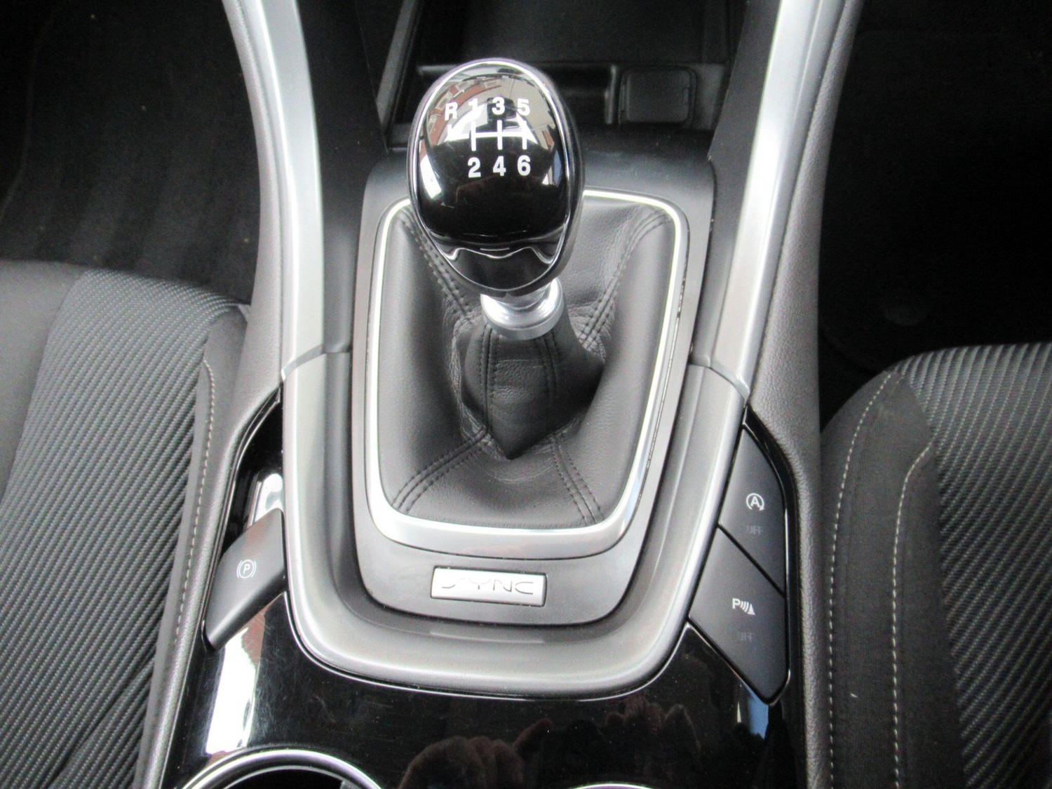 Used Ford Mondeo 2016 for sale - 78015784: Photo 21