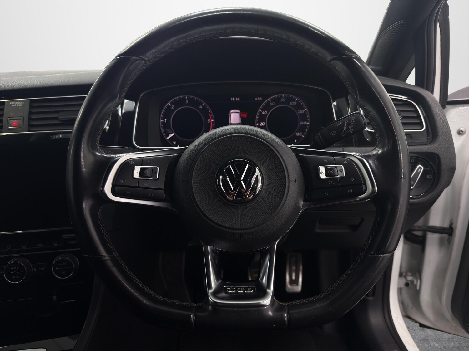 Used Volkswagen Golf 2018 for sale - 77762451: Photo 11