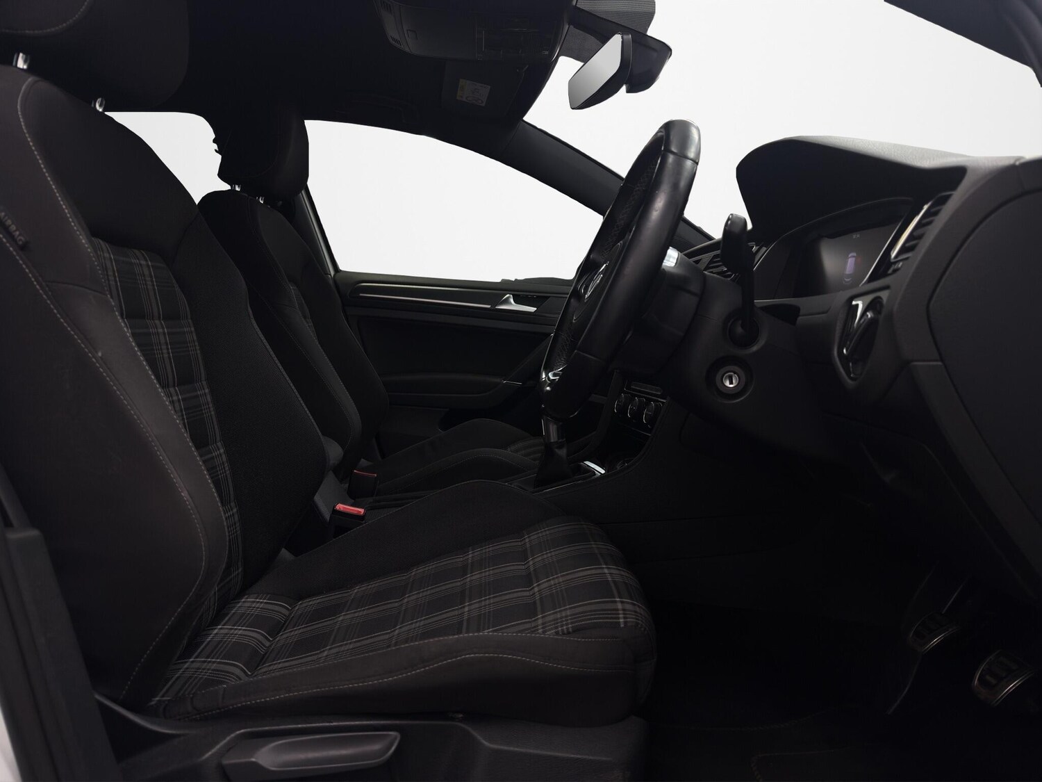 Used Volkswagen Golf 2018 for sale - 77762451: Photo 16