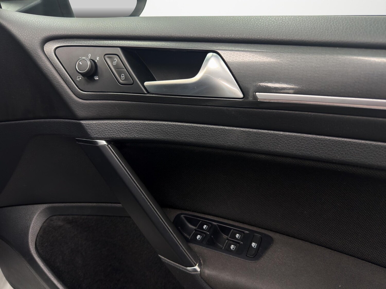 Used Volkswagen Golf 2018 for sale - 77762451: Photo 18