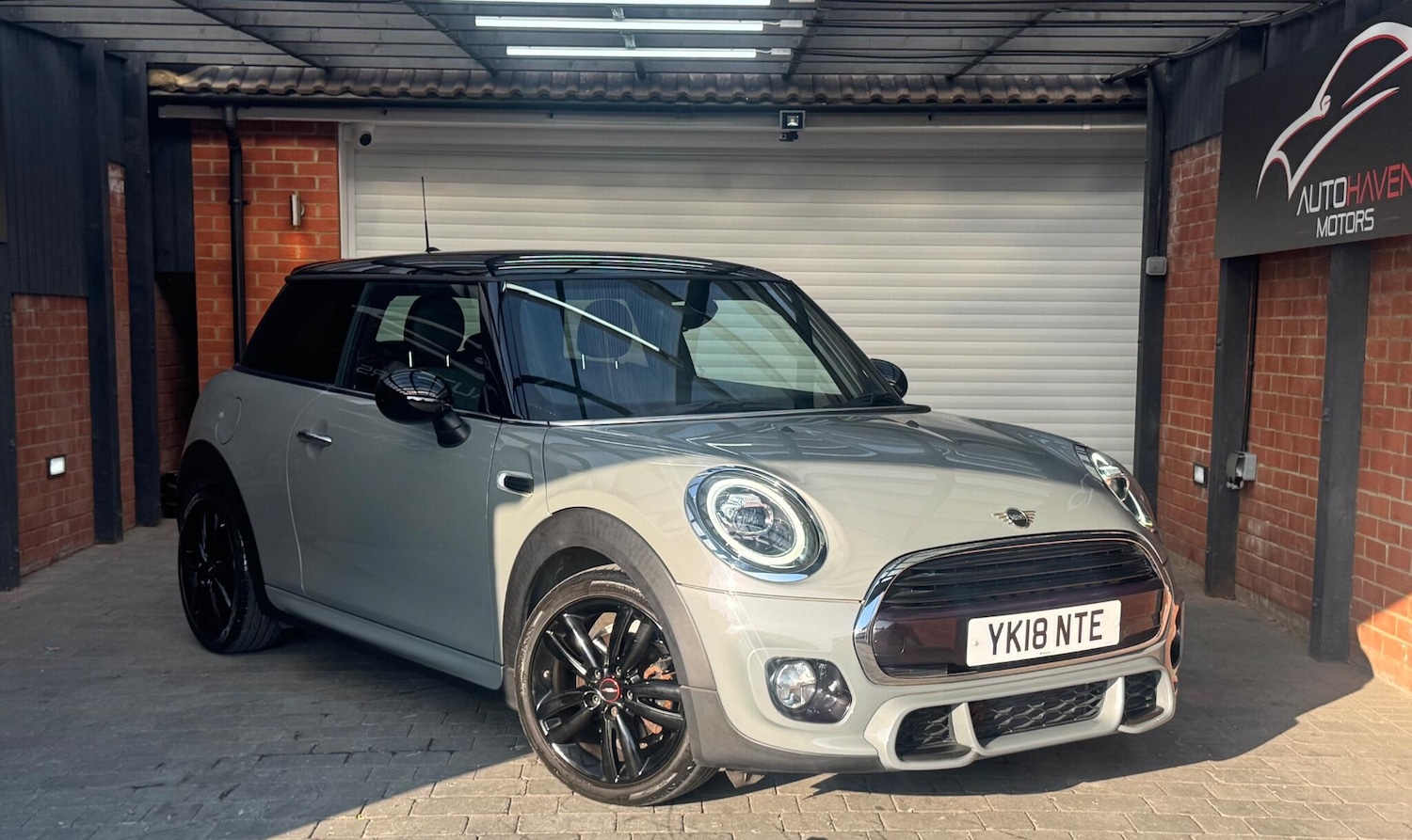 Used MINI Hatch 2018 for sale - 78002142: Photo 2