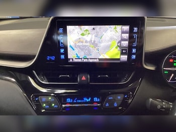 Used Toyota C-HR 2017 for sale - 78377872: Photo