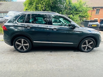 Used Volkswagen Tiguan 2019 for sale - 78888225: Photo