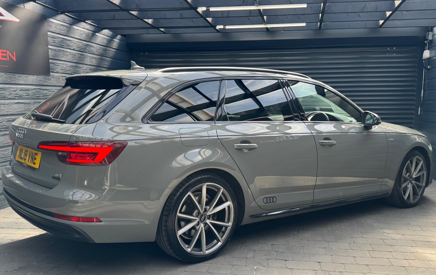 Used Audi A4 2018 for sale - 78029221: Photo 4