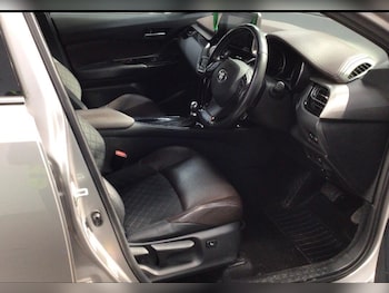 Used Toyota C-HR 2017 for sale - 78257866: Photo