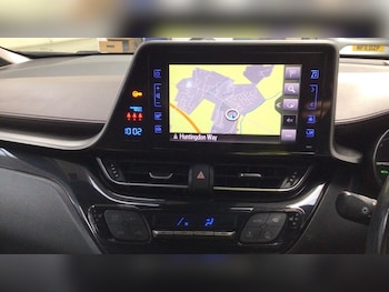 Used Toyota C-HR 2017 for sale - 78257866: Photo