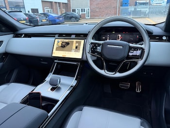 Used Land Rover Range Rover Velar 2023 for sale - 78002008: Photo