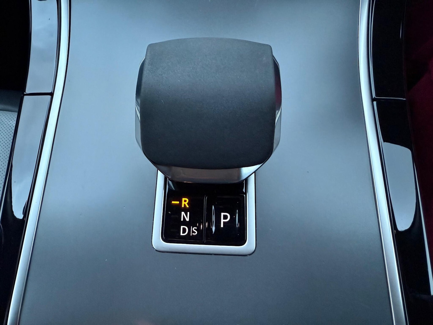 Used Land Rover Range Rover Velar 2023 for sale - 78002008: Photo 6