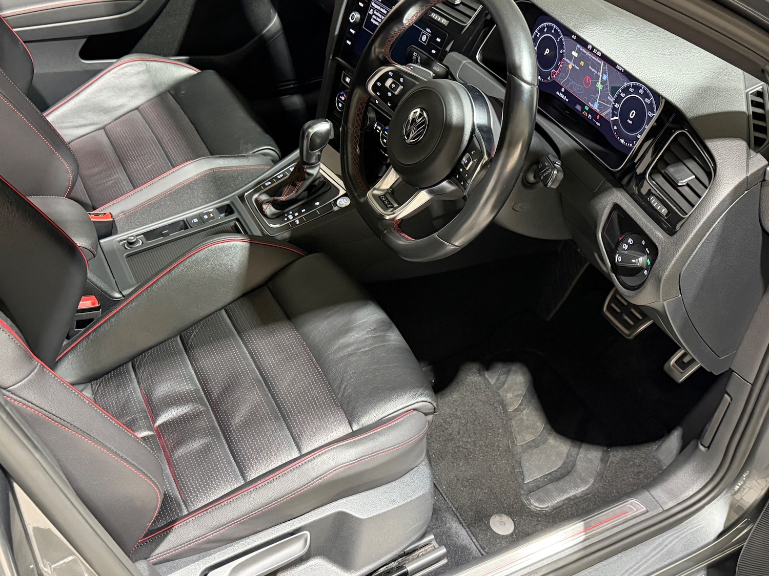 Used Volkswagen Golf 2019 for sale - 77826973: Photo 11