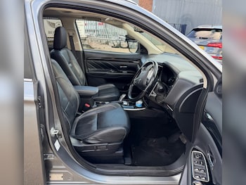 Used Mitsubishi Outlander 2016 for sale - 78264087: Photo