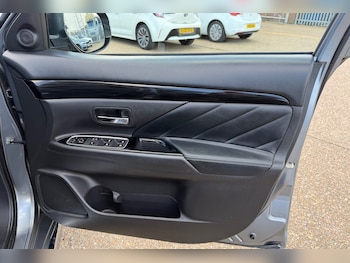 Used Mitsubishi Outlander 2016 for sale - 78264087: Photo