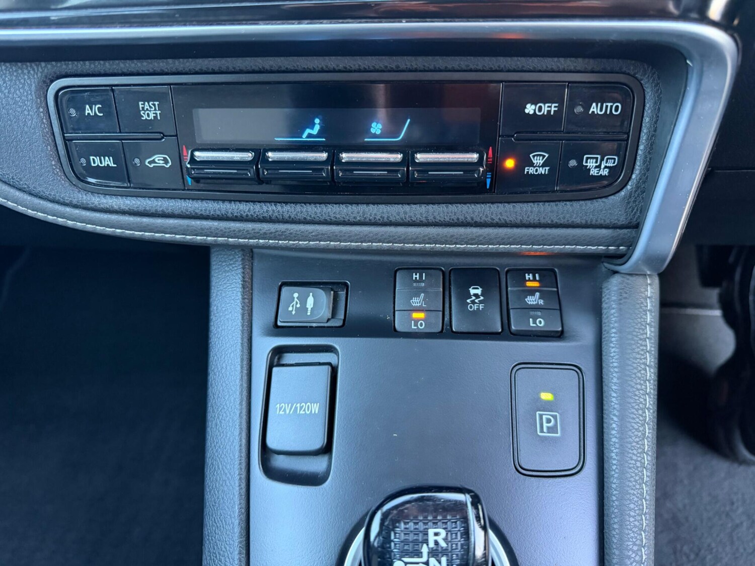 Used Toyota Auris 2015 for sale - 78001948: Photo 17