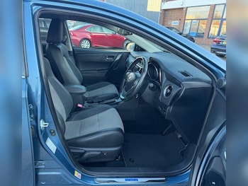 Toyota Auris feature image