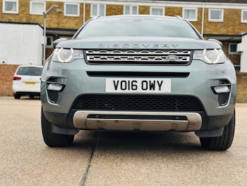 Used Land Rover Discovery Sport 2016 for sale - 78864700: Photo