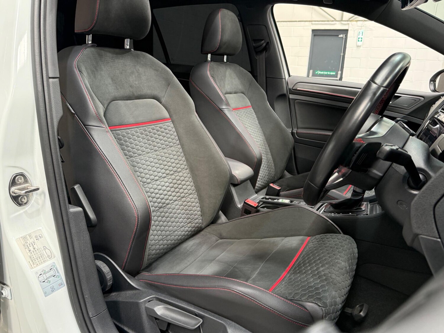 Used Volkswagen Golf 2019 for sale - 78026274: Photo 7