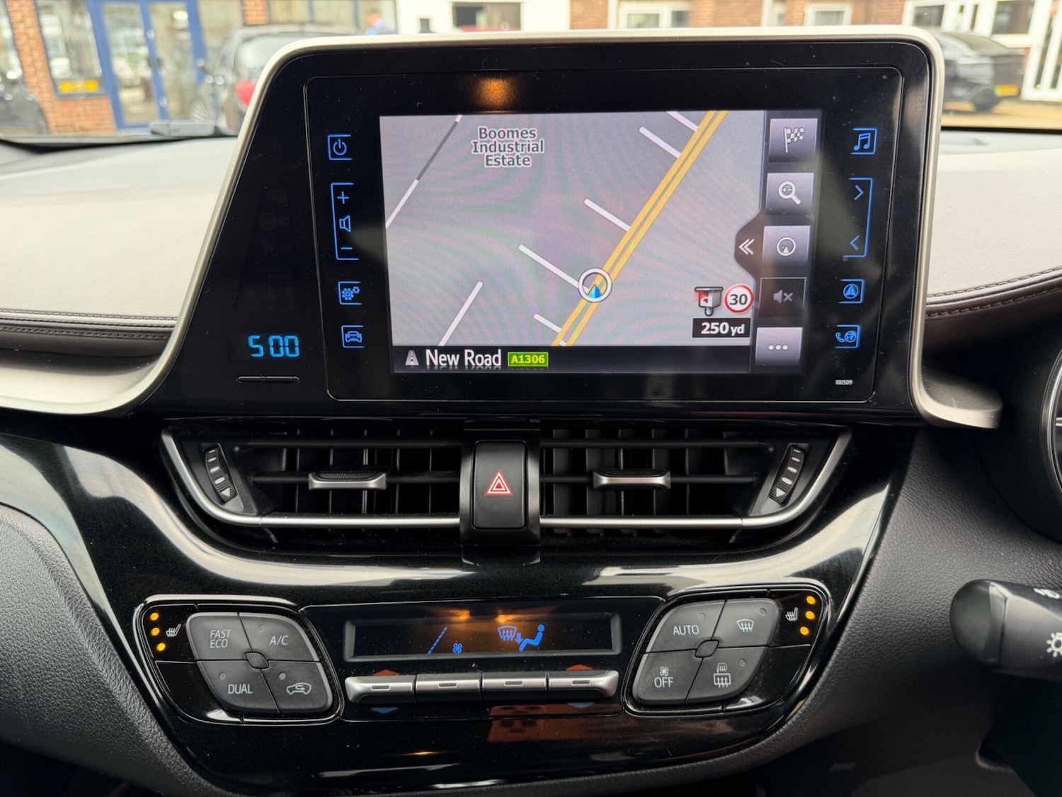 Used Toyota C-HR 2017 for sale - 78107178: Photo 14