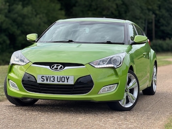 Used Hyundai Veloster 2013 for sale - 79051234: Photo