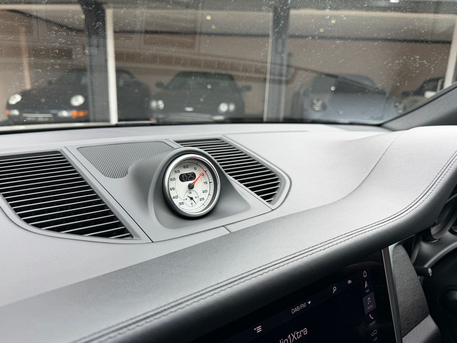 Used Porsche Macan 2020 for sale - 78043771: Photo 19