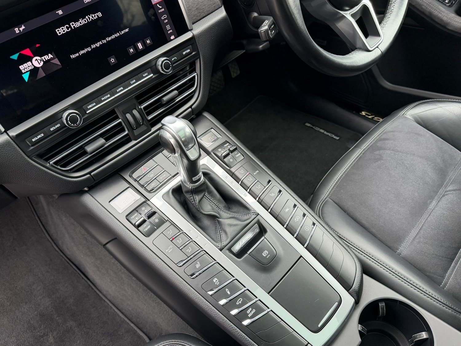 Used Porsche Macan 2020 for sale - 78043771: Photo 20