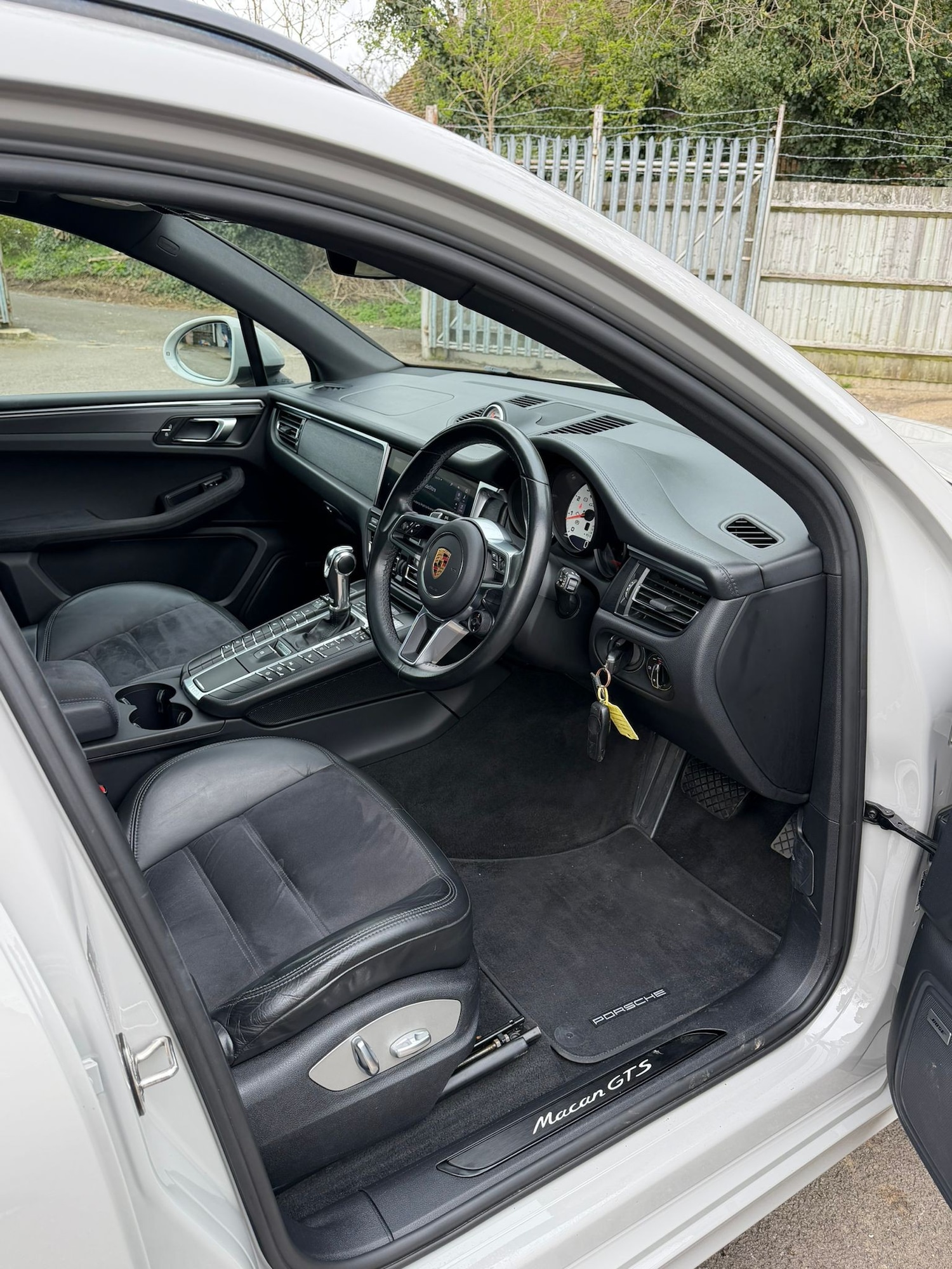 Used Porsche Macan 2020 for sale - 78043771: Photo 9