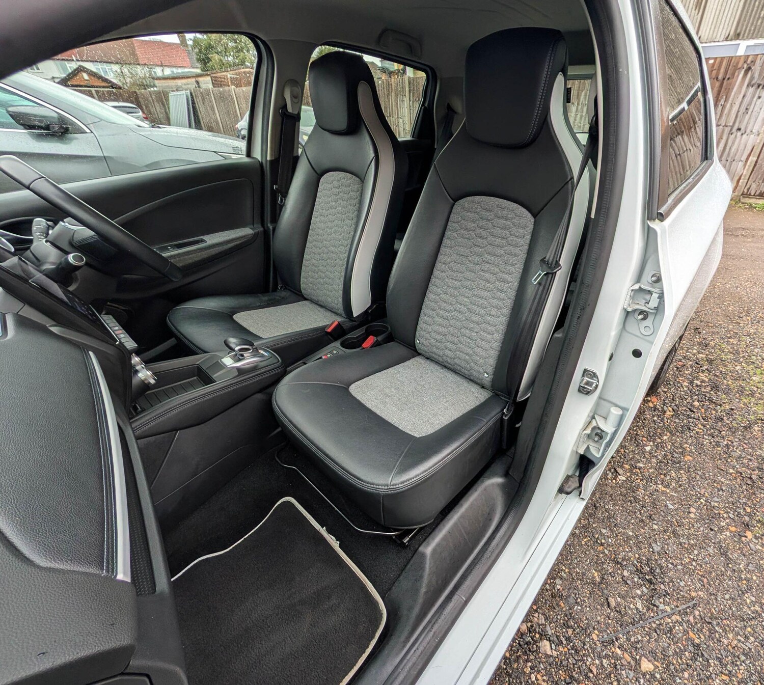 Used Renault Zoe 2020 for sale - 77805033: Photo 11