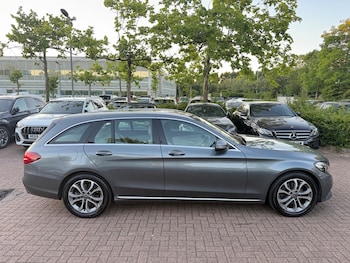 Used Mercedes-Benz C Class 2018 for sale - 79077986: Photo